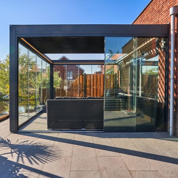 Pinela Deluxe Louvered Pergola - Image 3